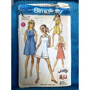Simplicity 8262 Sewing pattern romper mini dress Aline 1960s size 14